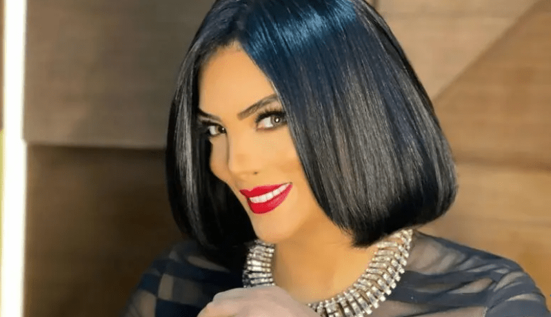صورة صادمة.. حورية فرغلي تجري عملية جديدة بأنفها