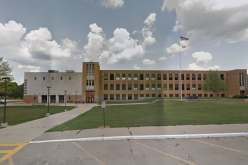 طالب يقتل معلمته بعد حصوله على علامات سيئة