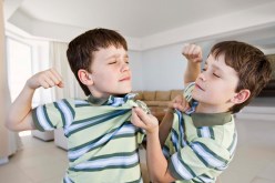 لا تسمحوا للشجار أن يدمر المودة بين الأشقاء