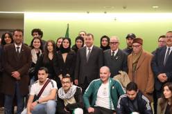 والي وهران يستقبل القافلة الشبانية للذاكرة خاصة بالجالية الوطنية