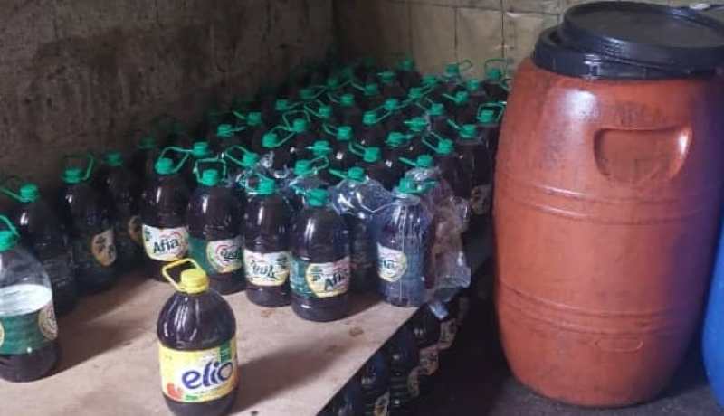 باتنة: توقيف شخصين وحجز 4600 لتر من الزيت المغشوش