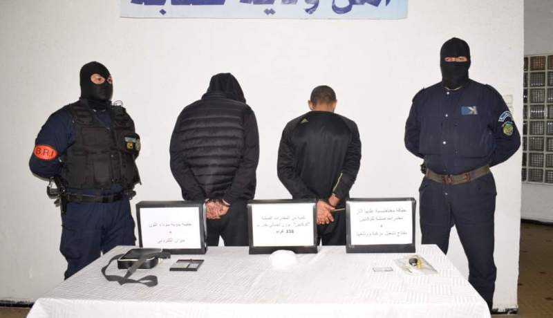 شرطة عنابة تطيح بمروجي الكوكايين وتحجز أزيد من 300 غرام