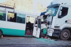 6 جرحى في إصطدام بين شاحنة وحافلة لنقل المسافرين في المدية