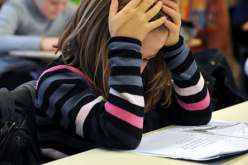 دراسة: القراءة على الورق تعزز الفهم أكثر من الشاشة