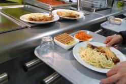 بالفيديو.. عمدة مدينة فرنسية يرفض تقديم الوجبات الحلال للطلاب المسلمين