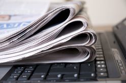 قانونا الصحافة المكتوبة والصحافة الالكترونية أصبح ساري المفعول 