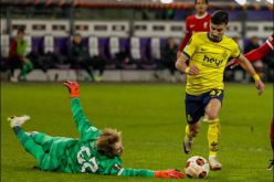 عمورة يقود تشكيلة الأسبوع في “الأوروبا ليغ”