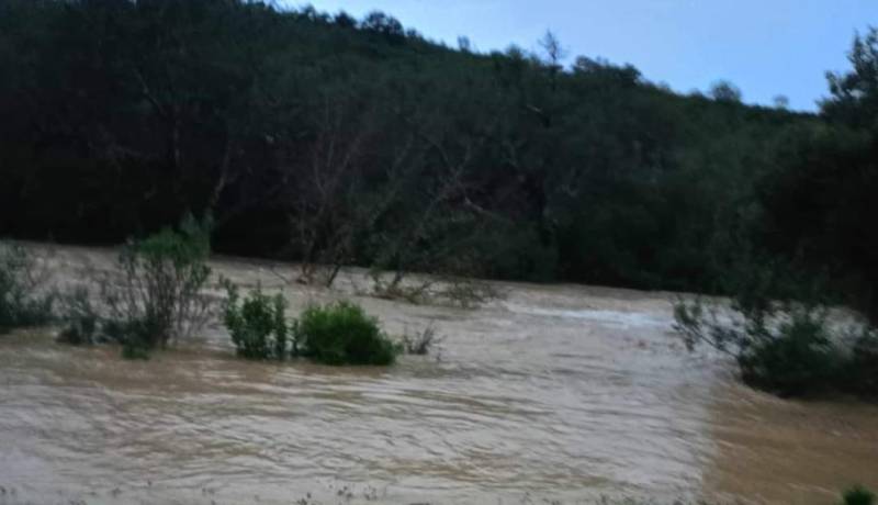 عنابة: غلق الطريق الولائي رقم 57 بسبب الفيضانات