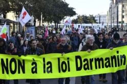 بالفيديو.. قانون الهجرة يخرج الفرنسيين إلى الشارع