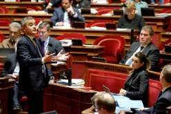 فرنسا تتخذ قراراها بشأن العمال غير المسجلين