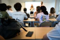 فرنسا تشتكي انخفاض مستوى طلابها