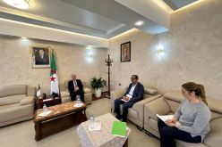 والي بجاية يستقبل مسيري الموب ويعد بالتكفل بوضعية النادي