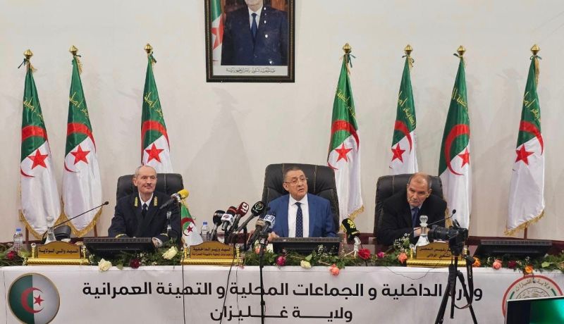 وزير الداخلية يشرف على تنصيب والي غليزان الجديد