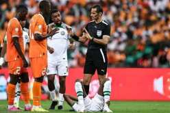 الحكم غربال يخطف الأضواء في قمة كوت ديفوار ونيجيريا