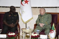 الفريق أول شنقريحة يستقبل رئيس أركان جيش جمهورية السيراليون