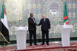 البرهان: السودان يتعرض الى مؤامرة من شركاء دوليين ونرحب بوجود الجزائر في أي حوار لحل أزمتنا