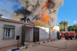 الشلف.. ألسنة النيران تأتي على منزل جاهز بحي الحمادية
