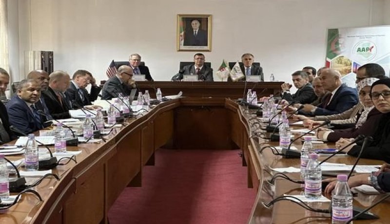 بعد تحسن مناخ الاستثمار.. أمريكا تريد نقل رؤوس أموالها إلى الجزائر