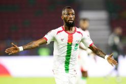 بلاتي توري: “يجب أن نحترم المنتخب الجزائري لكن ليس كثيرا”