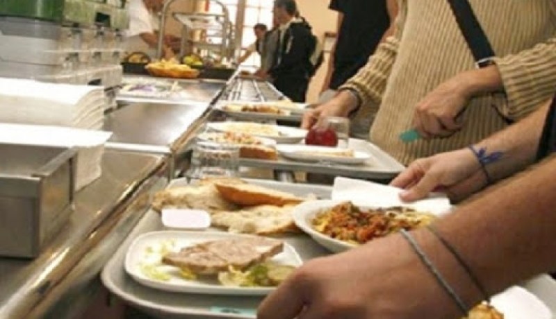 ضبط برنامج جديد.. إعادة النظر في الوجبات المقدمة للطلبة الجامعيين