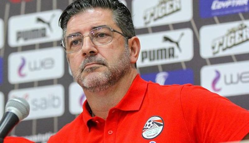 رسميا.. روي فيتوريا يغادر منتخب الفراعنة