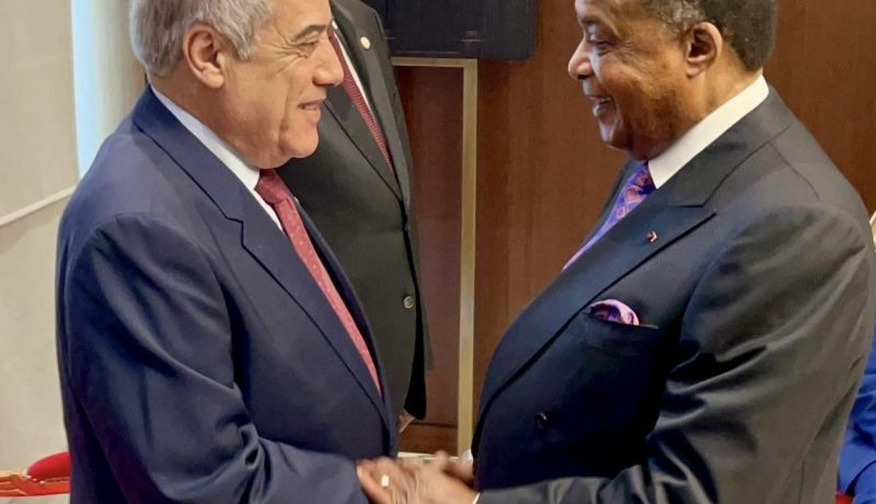 الوزير الأول يلتقي ببرازافيل برئيس جمهورية الكونغو