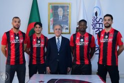 بالصور.. إدارة إتحاد العاصمة تقدم اللاعبين الجدد