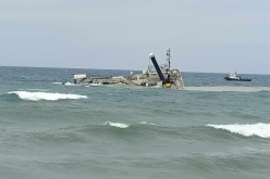 غرق سفينة في تيبازة