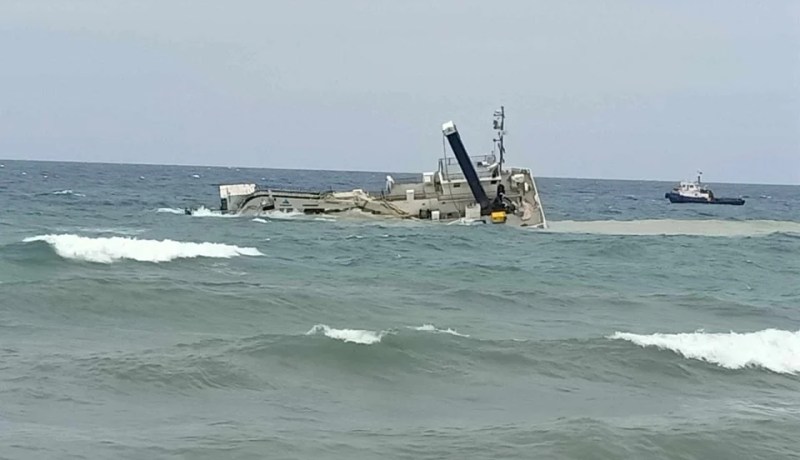 غرق سفينة في تيبازة