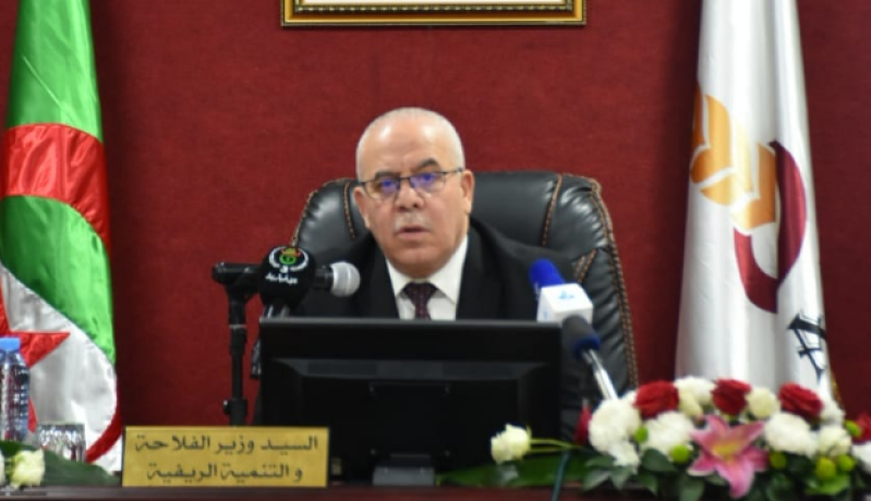 وزير الفلاحة يلتقي مدراء CCLS وOAIC
