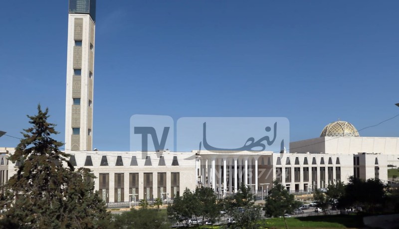 رئيس الجمهورية يتابع فيلما وثائقيا حول جامع الجزائر
