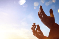 لا تنسوا الدعاء فهو عبادة يحبها الله