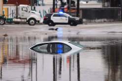 عاصفة قوية تضرب كاليفورنيا وإعلان حالة الطوارئ