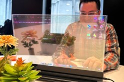 الكشف عن أول جهاز كمبيوتر بشاشة شفافة