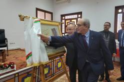 إطلاق طابع بريدي جديد وإنجاز مصحف الإشارة للصُّم