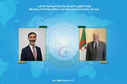 وزير الخارجية يتلقى إتصالا هاتفيا من نظيره السلوفاكي