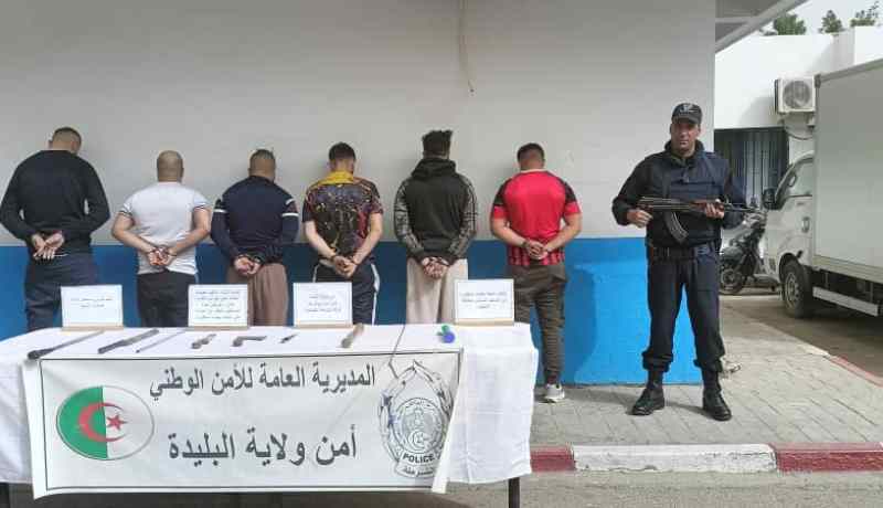 البليدة: الإطاحة بعصابة أحياء حاولت زرع الرعب في نفوس المواطنين ببوفاريك