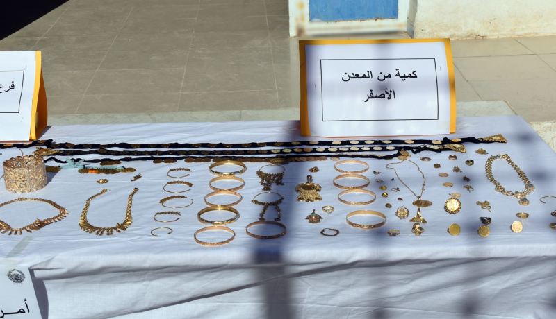 بسكرة: توقيف شخصين واسترجاع أموال ومجوهرات مسروقة