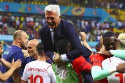 سفارة سويسرا بالجزائر تُرحب بالمدرب بيتكوفيتش