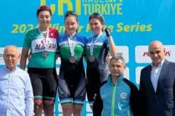 الدراجة نسرين حويلي تهدي الجزائر ميدالية ذهبية في الألعاب الإفريقية