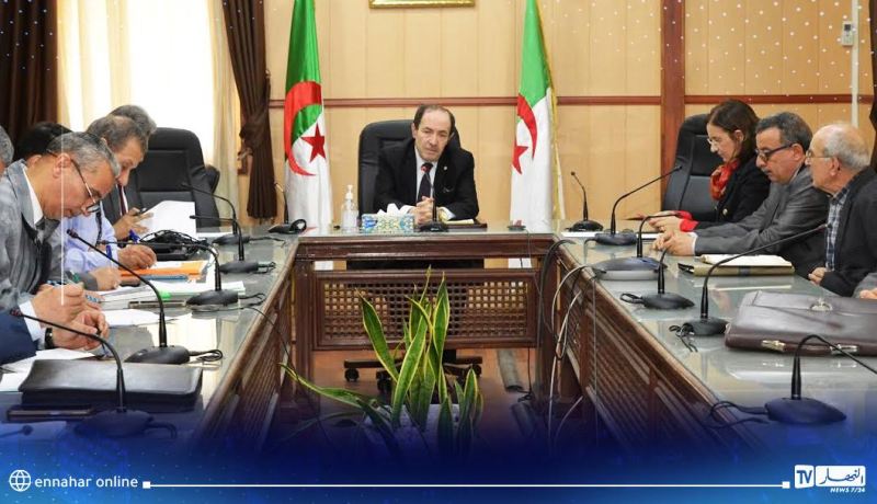 بلعابد يلتقي اطارات الادارة المركزية ويذكّر  بالملفّات التي ستطلقها وزارة التربية 