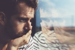 أحس بأنني في سن اليأس.. في الأربعين ولا مستقبل لي