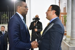 وفد من غرفة العموم الكندية يحل بالجزائر