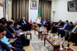لقاء جزائري-تونسي لتبادل الخبرات حول نشاط الصيد البحري وتربية المائيات 