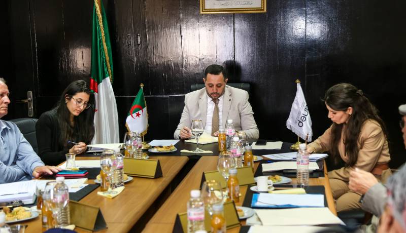 مناقشة مجريات عملية الترشح للجائزة الكبرى آسيا جبار للرواية 2024