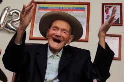 وفاة أكبر رجل في العالم عن عمر يناهز 114 عاماً