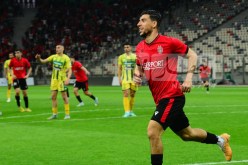بالصور.. اتحاد العاصمة ينهي شوطه الأول أمام شبيبة القبائل متقدما بهدفين لهدف