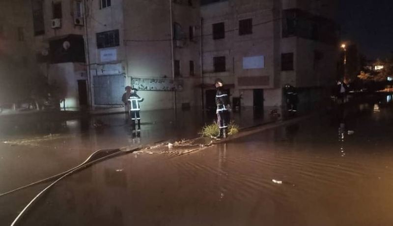 إثر التقلبات الجوية.. امتصاص مياه الأمطار بعدة أحياء بالمسيلة