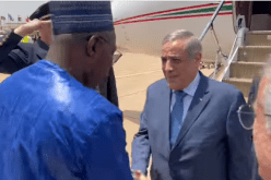 الوزير الأول يحل بالعاصمة الغامبية بانجول