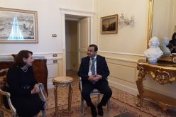 وزير الطاقة يتحادث مع نظيرته التونسية بإيطاليا